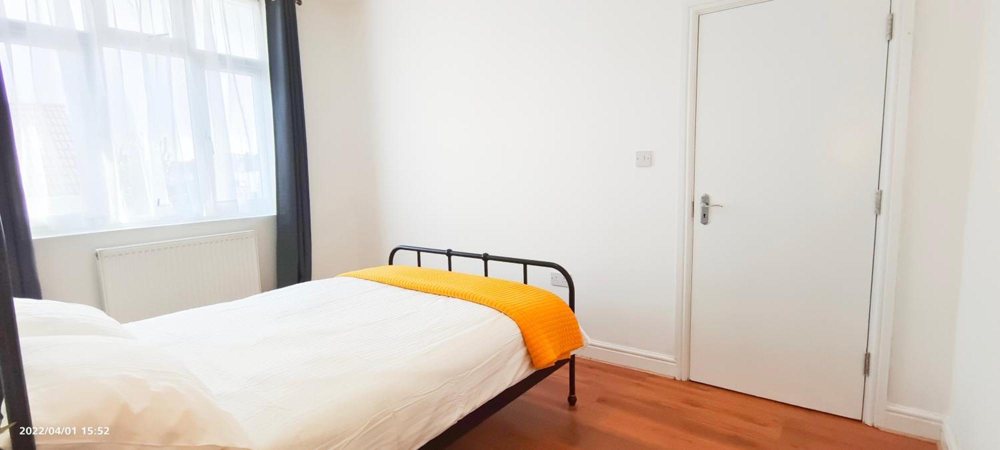 Appartamento Acacia Flat 189 In Wembley Londra Esterno foto